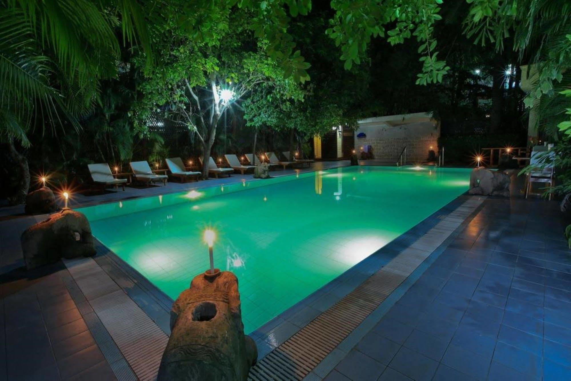 Mandalay City Hotel Екстериор снимка