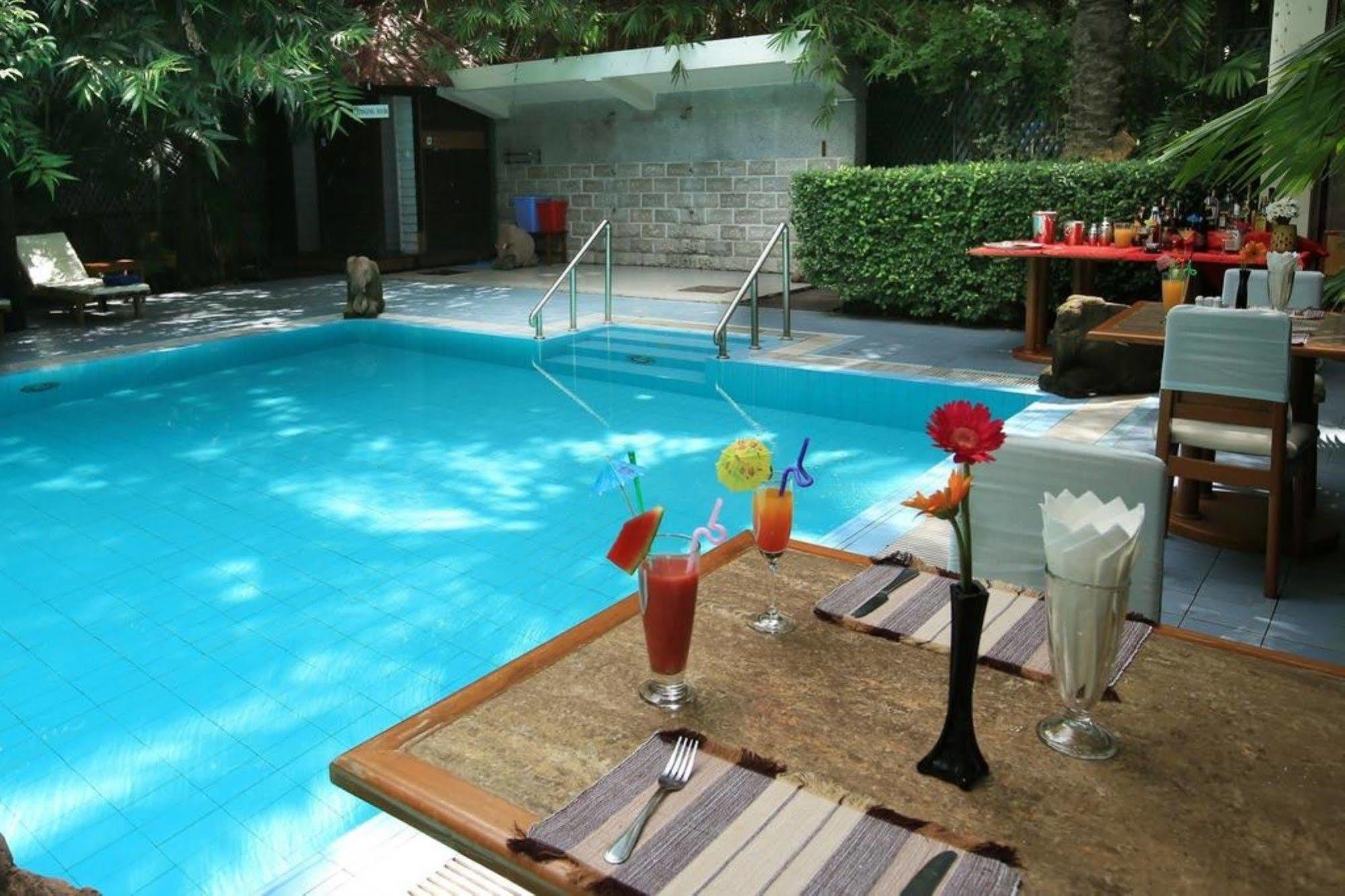 Mandalay City Hotel Екстериор снимка