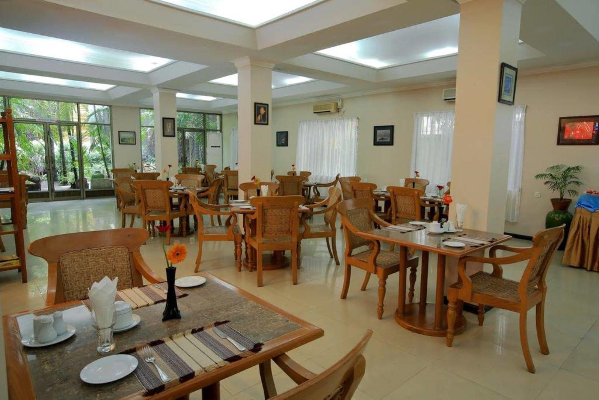 Mandalay City Hotel Екстериор снимка